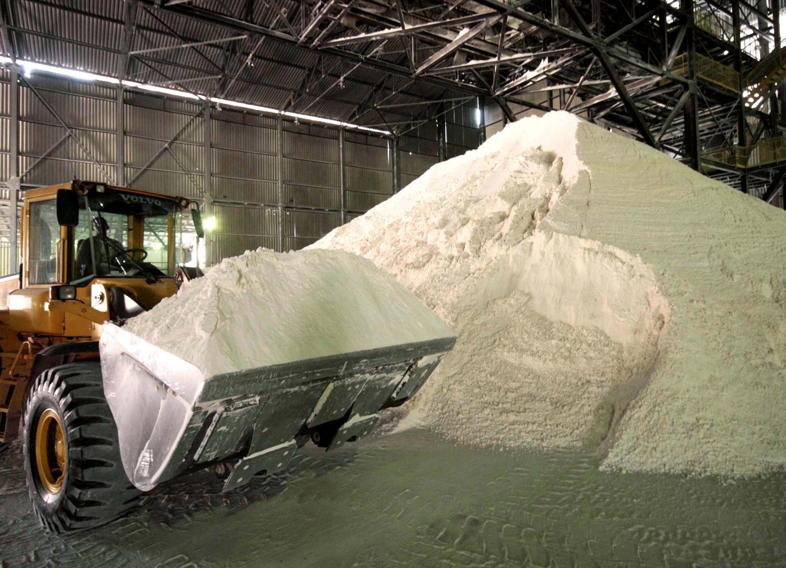 Illustrative example of alumina raw material
