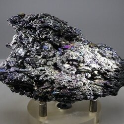 Illustrative example of carborundum crystals from Google Search