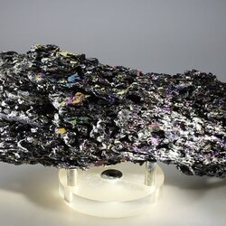 Illustrative example of crystal carborundum from Google Search
