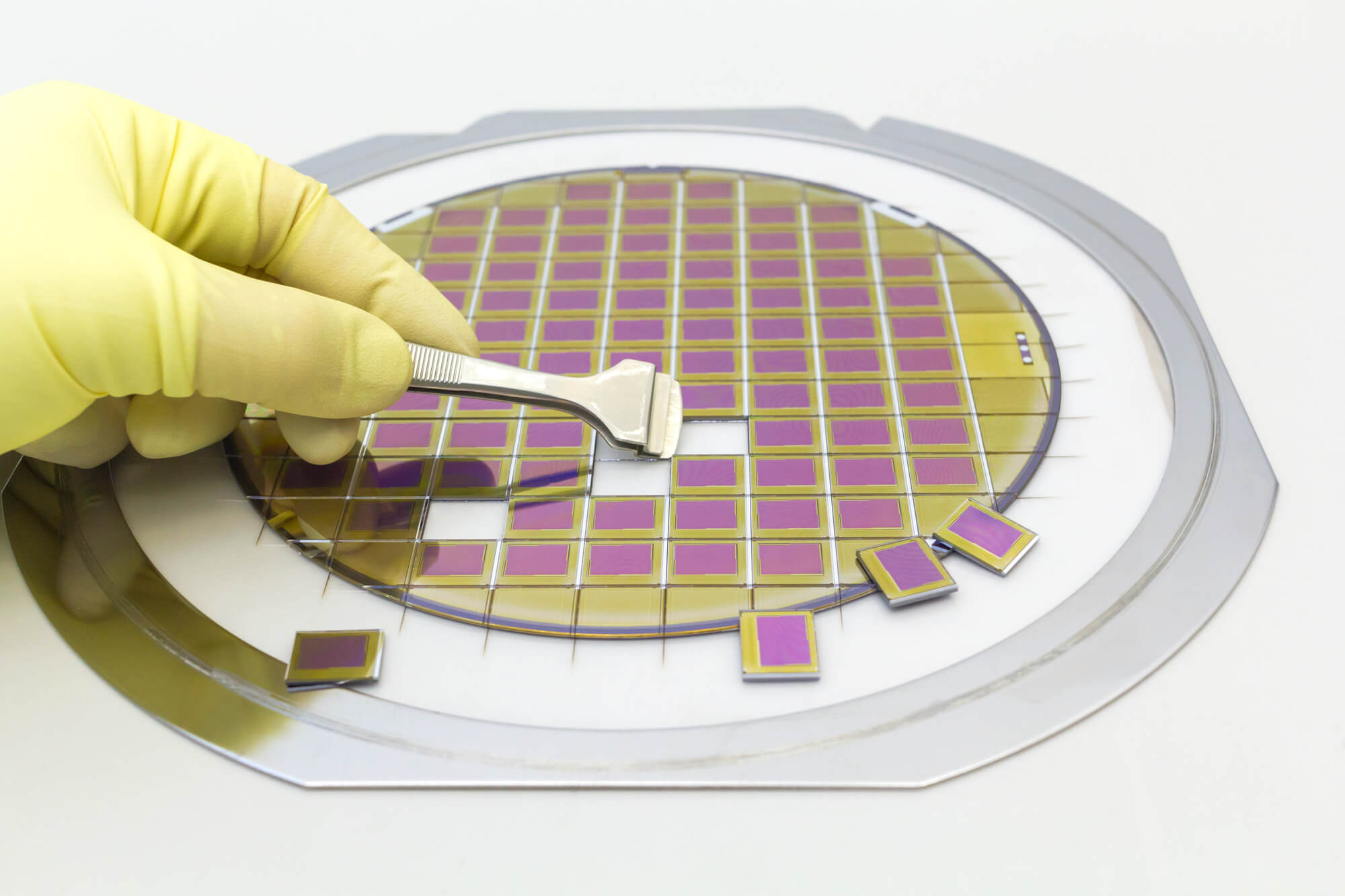 Illustrative example of is silicon a conductor from Google Search