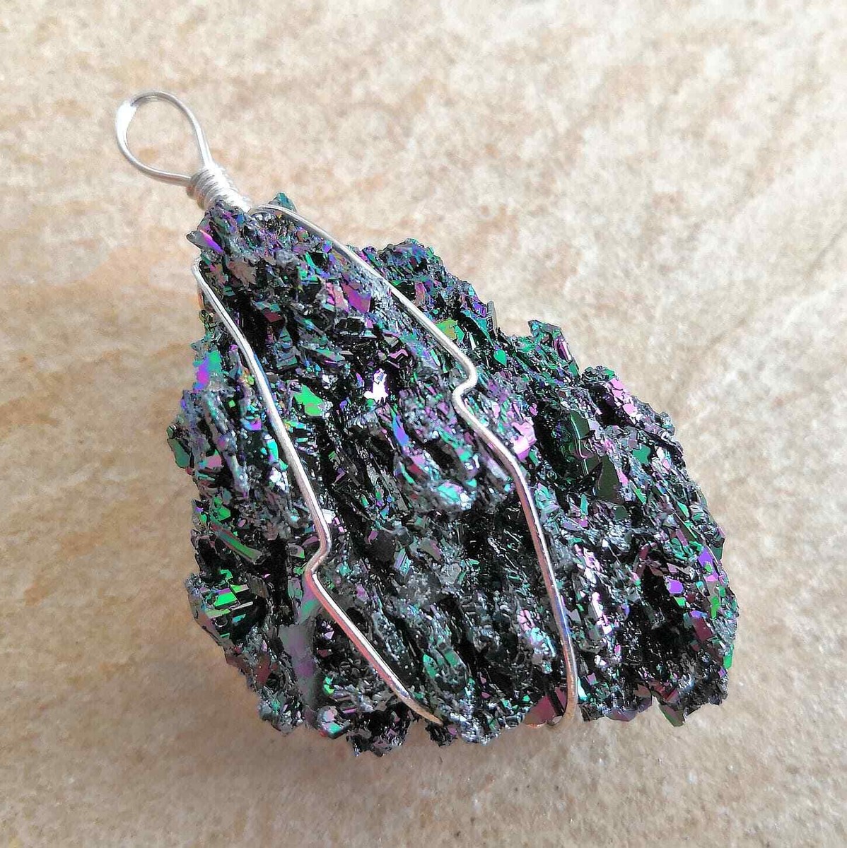Illustrative example of rainbow carborundum from Google Search
