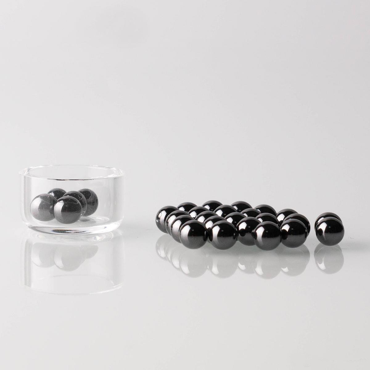 A relevant stock photo of silicone carbide pearls in a typical setting.